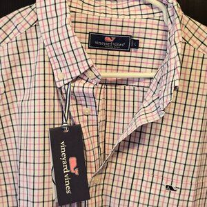 NWT Vineyard Vines Button Down Shirt in Large